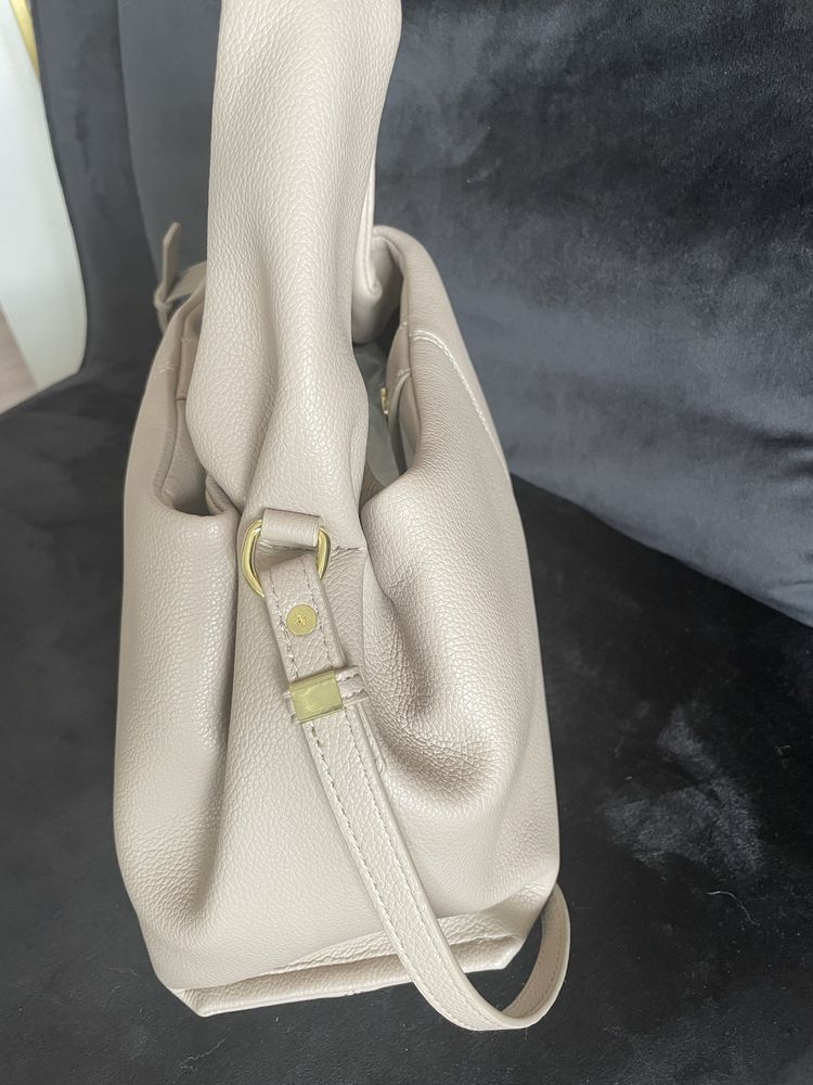 Bezowa torebka hobo numero neuf large