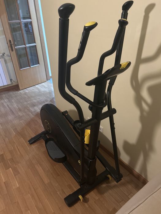 Eliptica auto alimentada como nova