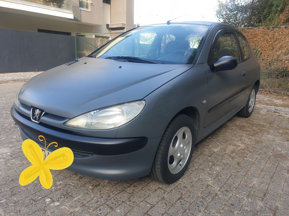 Vende-se Peugeot 206