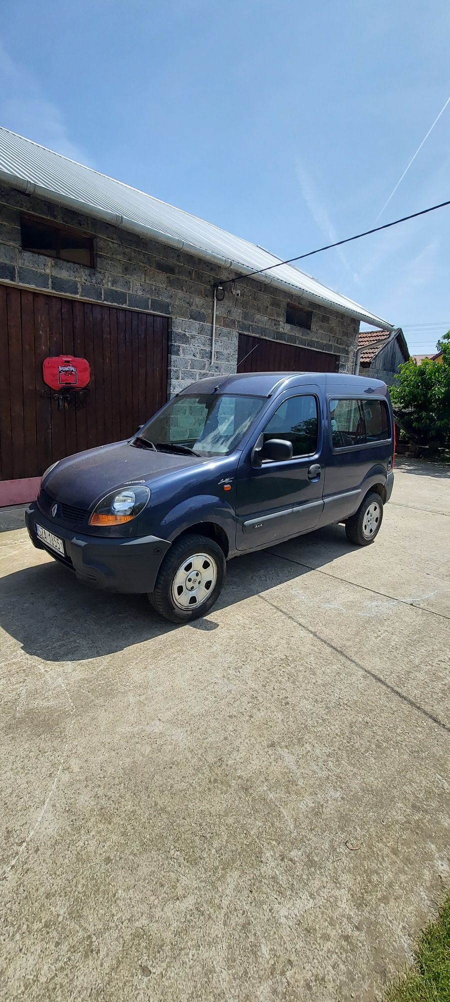 Renault Kangoo,  napęd 4x4 , 1.6 benzyna,  2005 rok, 199000 przebieg