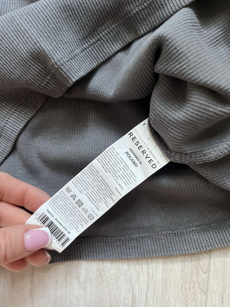 Crop top z długim rękawem Reserved