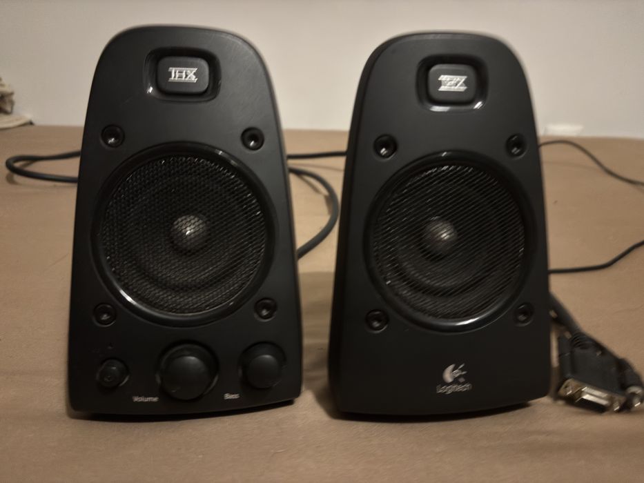 Colunas de som Logitech