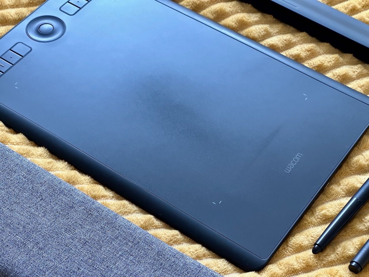 Tablet graficzny Wacom Intuos Pro M Paper Edition - stan bardzo dobry