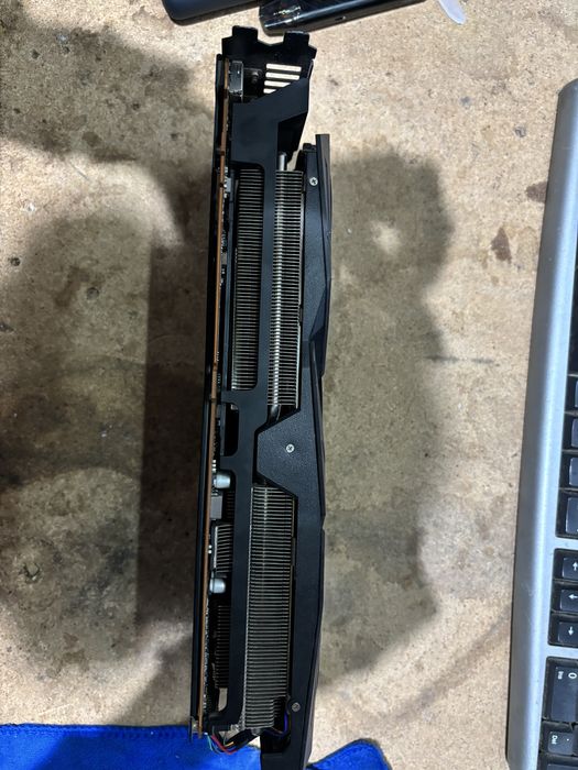 Видеокарта rx5700xt asus rog strix