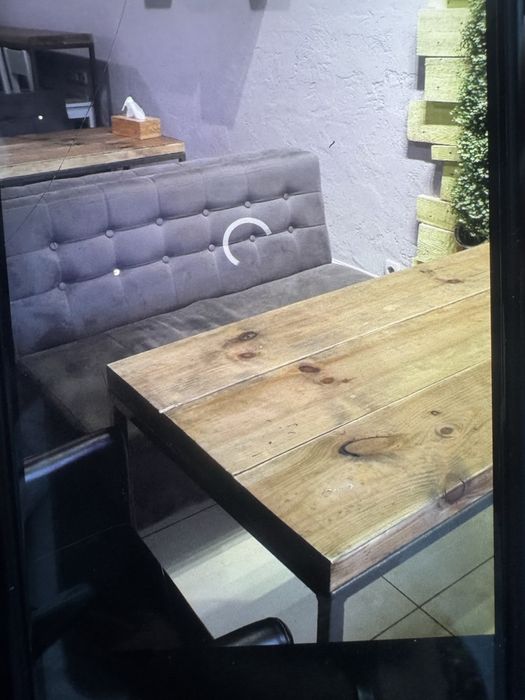 Продам стол натуральная сосна и металл