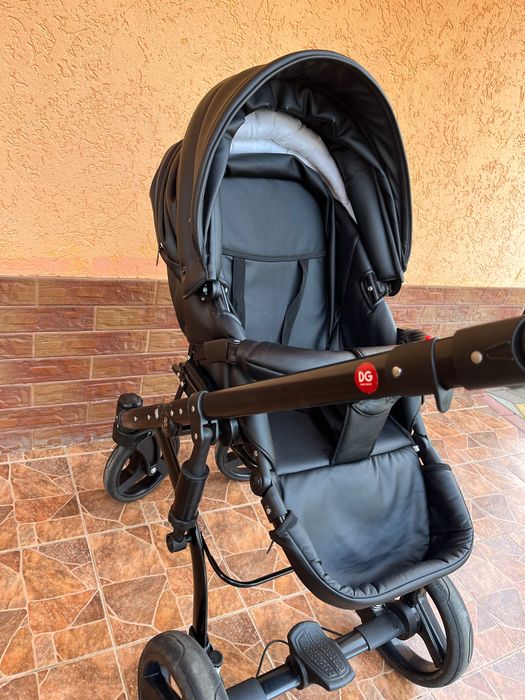 Дитяча коляска б/у