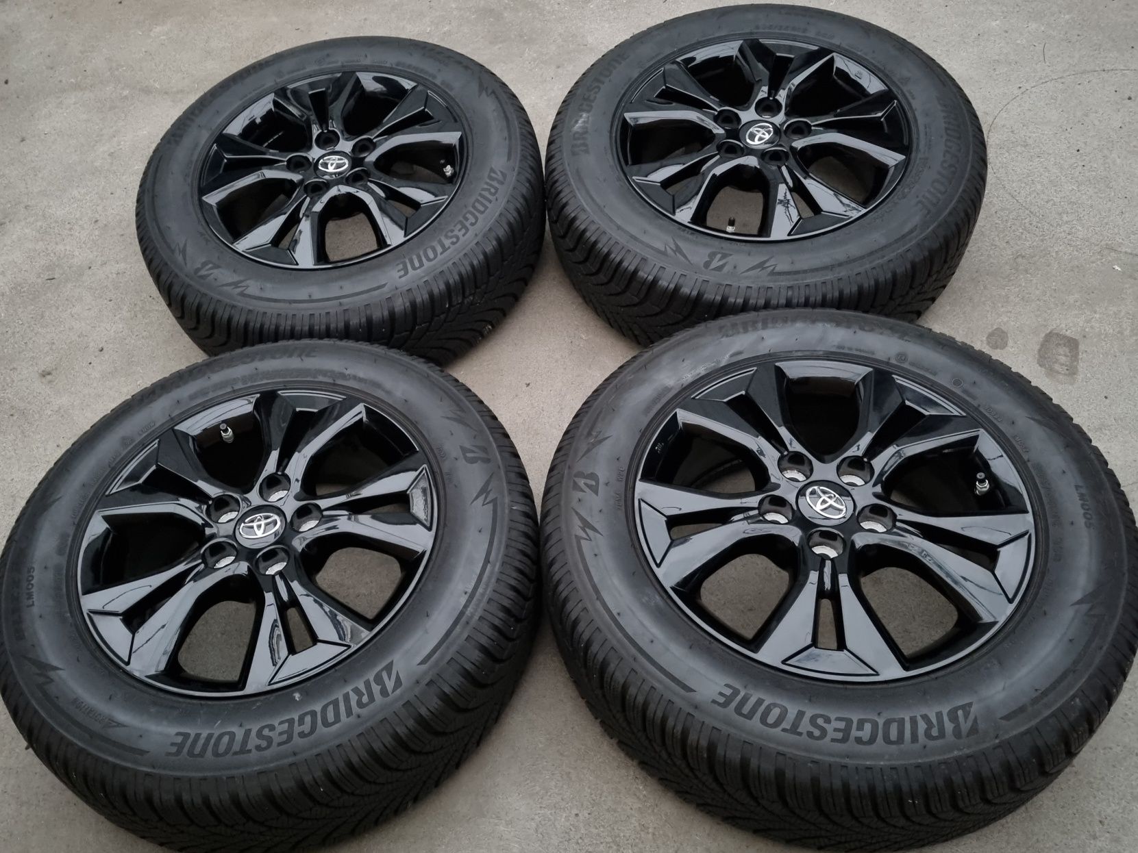 Koła Zimowe Alu z czujnikami 16" Toyota Yaris Cross 5x114,3 Oryginalne