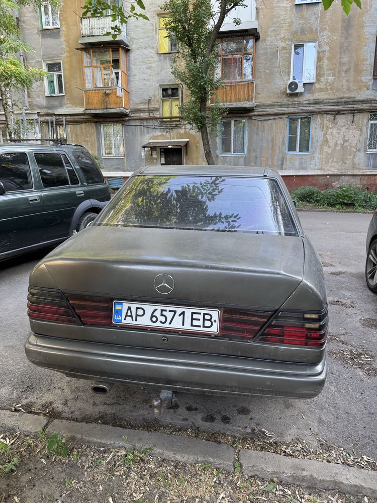 Mercedes e230 w124