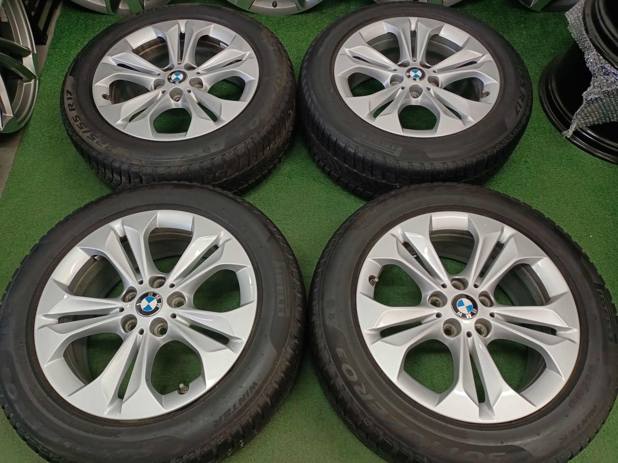 Koła 17" felgi 5x112 et52 opony 225/55/17 Oryginalne BMW X1 X2 F39 F46