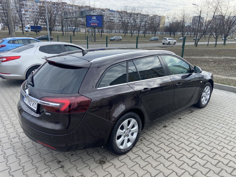 Продам авто Opel Insignia 2016