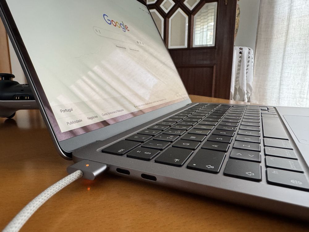 Macbook Air M3 16GB RAM