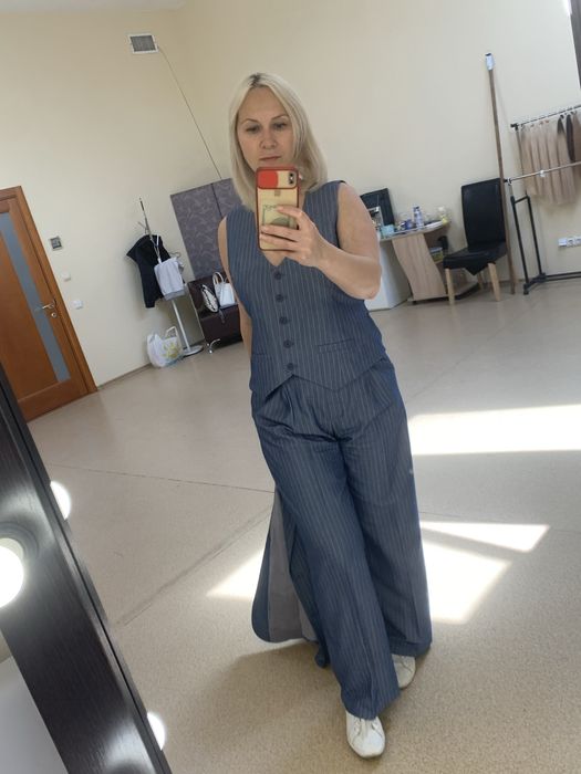 Костюм брючный тройка