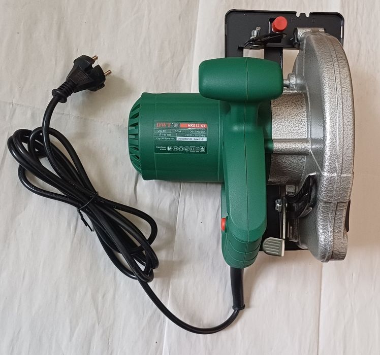 Циркулярная пила DWT HKS12-63.