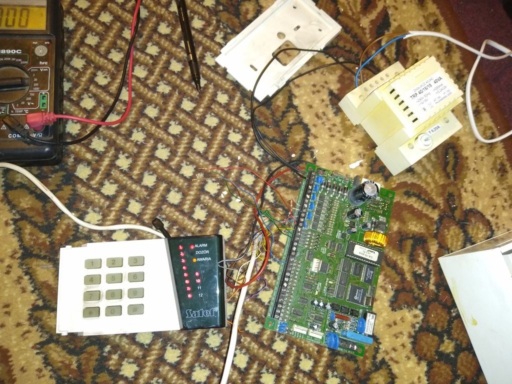 Satel CA 10 centrala alarmowa alarm manipulator LED LCD expander