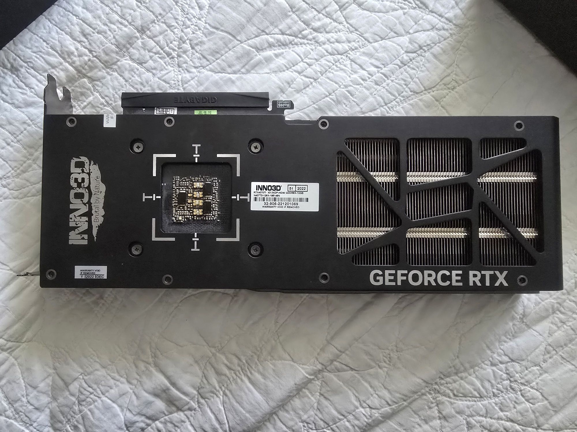Karta graficzna NVIDIA GeForce RTX 4070Ti INNO3D X3 12GB 8K