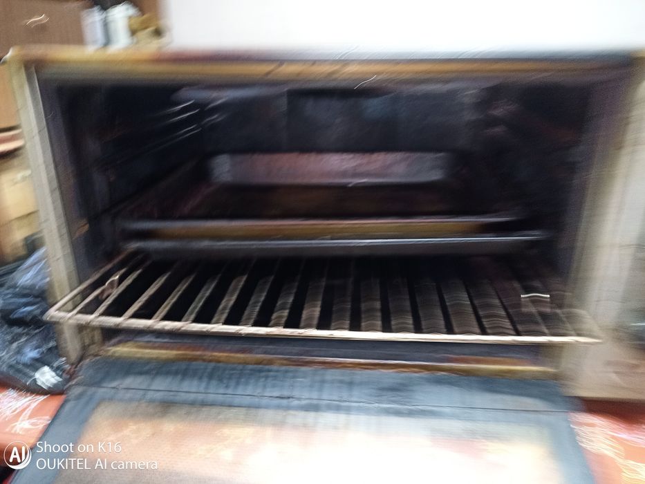 Продам духовку електричну б/у