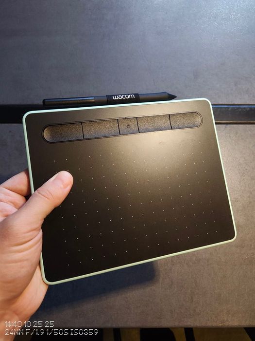 Wacom Intuos S Bluetooth Pistachio