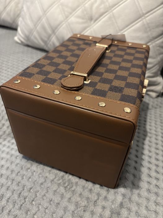 Szkatułka   , kufer