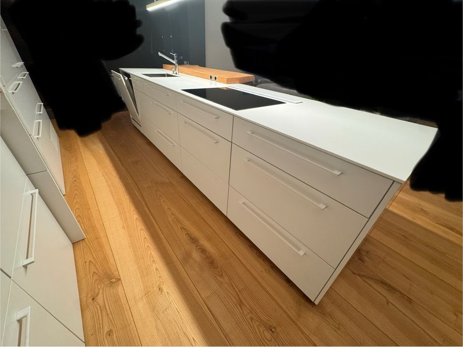 Bardzo duża wyspa kuchenna - kuchnia