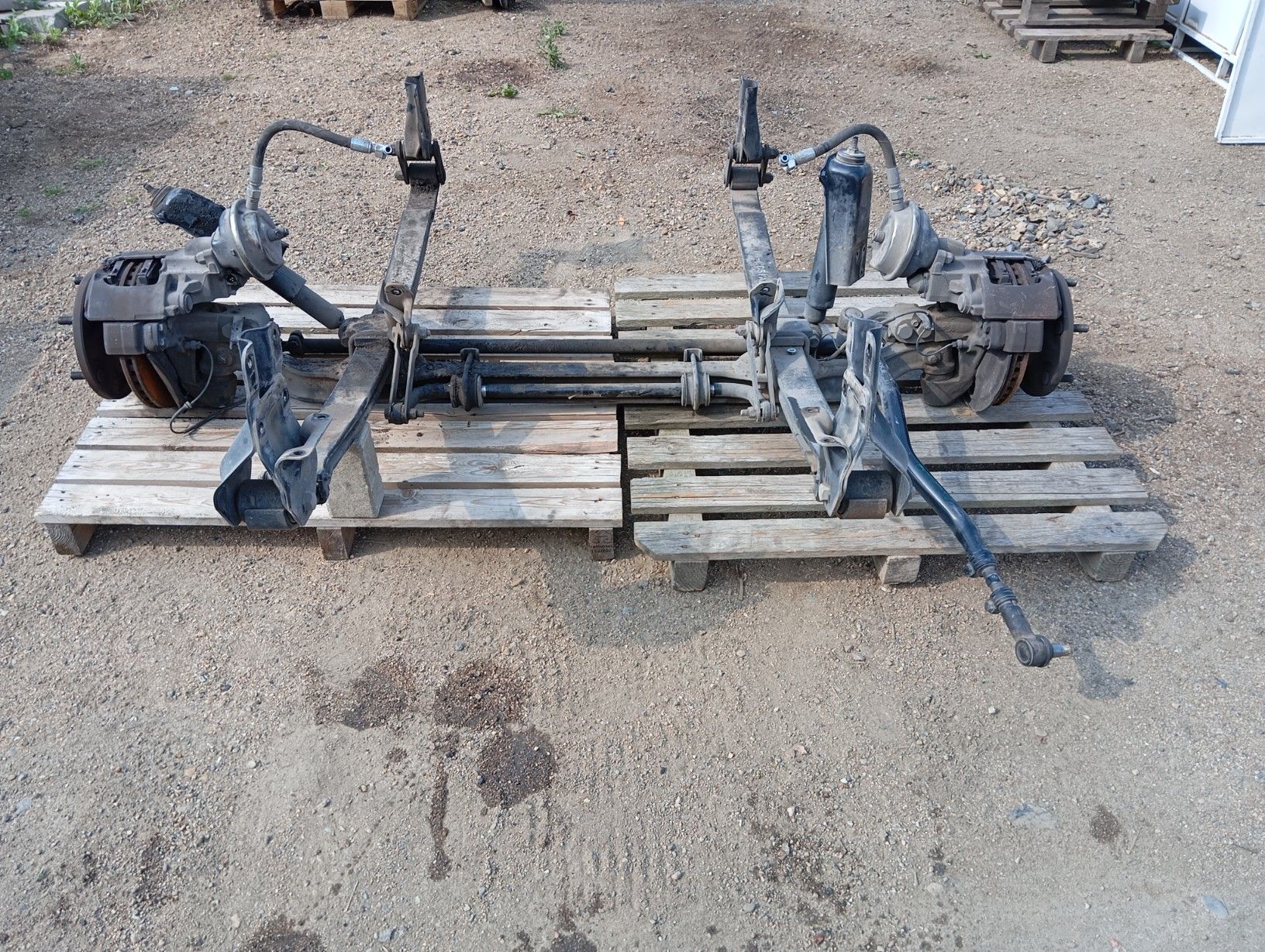 Kompletne Zawieszenie Renault Gama D Nissan NT 500 GJS-600-TC2,