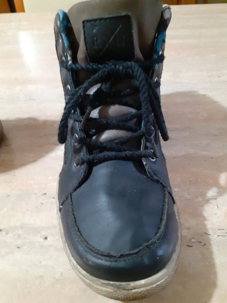 Buty chłopięce rozm 36