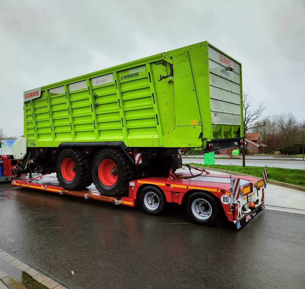 Transport niskopodwoziowy  KOMBAJNY KOPARKI Maszyny Budowlane