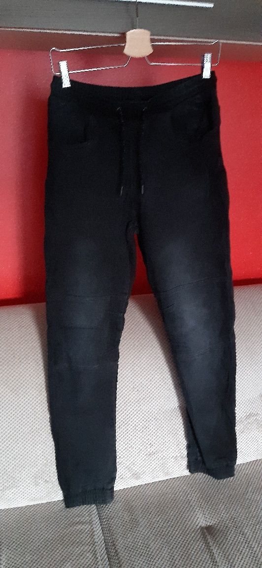 Spodnie męskie joggery jeansy czarne niebieskie r. M/L  Całość 5 par.