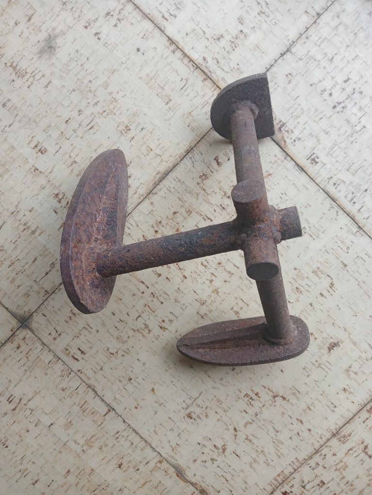 Vendo bigorna de Sapateiro.