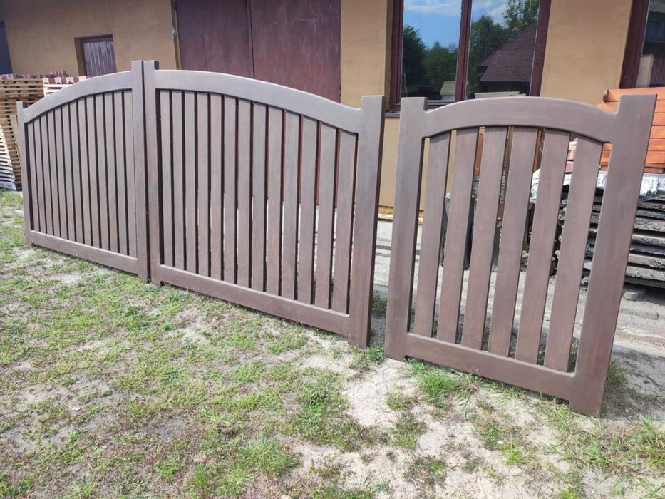 Brama wjazdowa drewniana