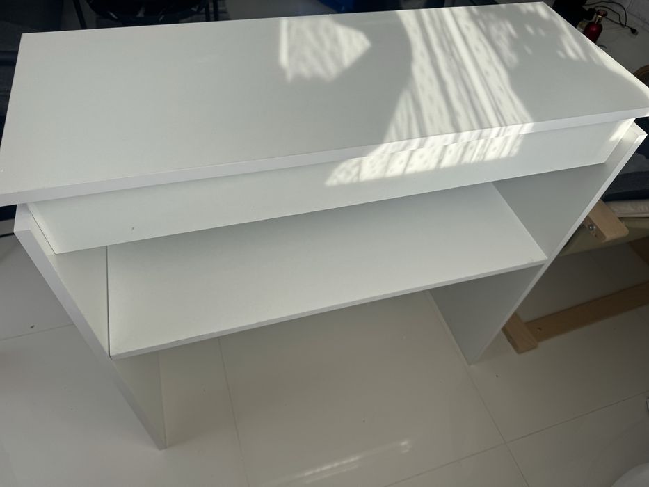 Toaletka biała wys80cm, dlug80cm, glęb30