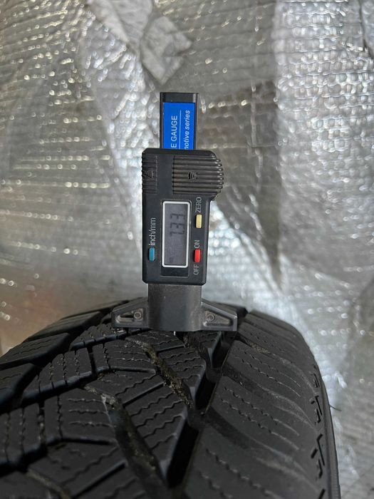 Шини Б/в 175.70.13  пара Maxxis