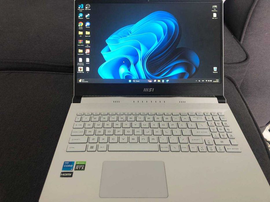 Терміново! ігровий ноутбук MSI Sword 15 A12UC