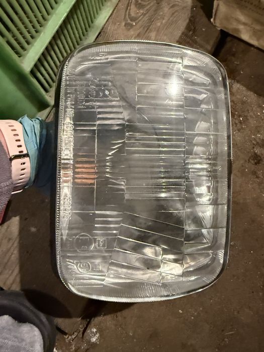 Nowe Lampy przednie , reflektory Zelmot Fiat 126p