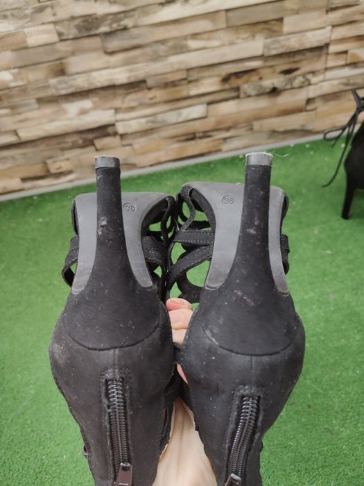 Zestaw butów na obcasie szpilki rozm 36.