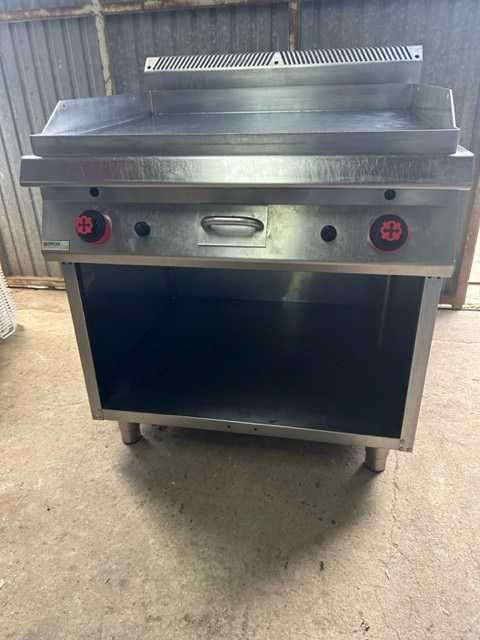 Chapa fry-top em cromoduro a gás