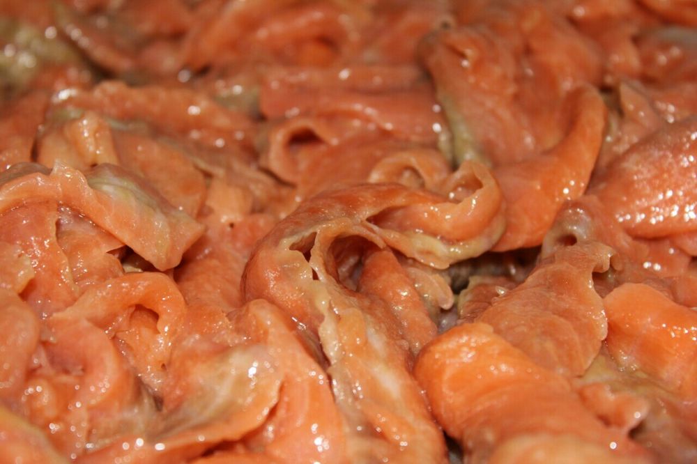 Слайсы лосося (семга) слабосоленые