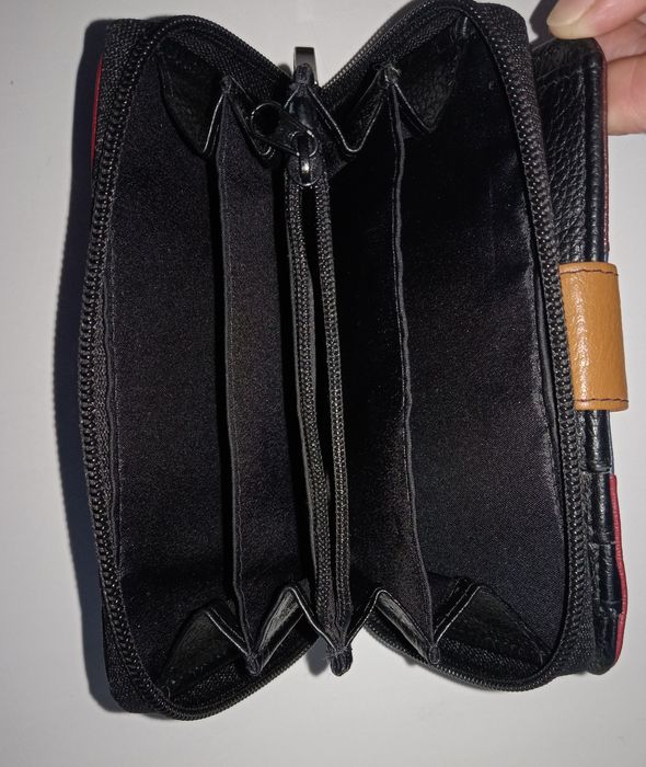 Шкіряний  гаманець Quenchy