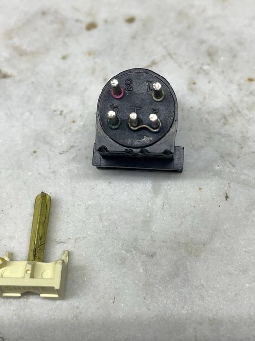 Звукосниматель ГЗМ 008 Корвет без иглы для винила