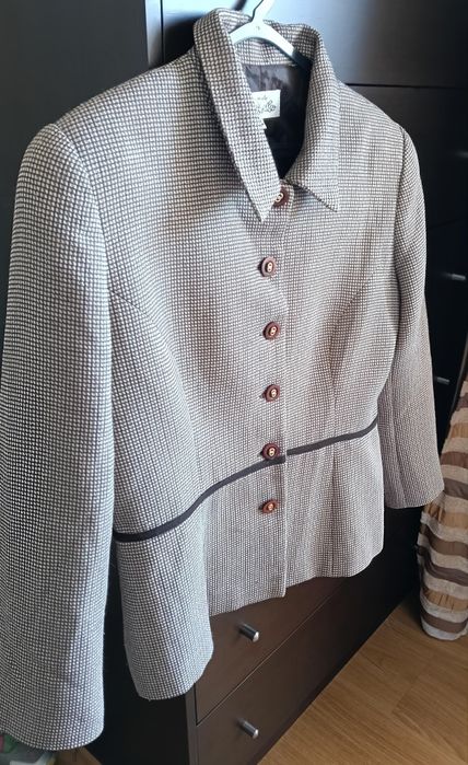 Blazer elegante em castanho