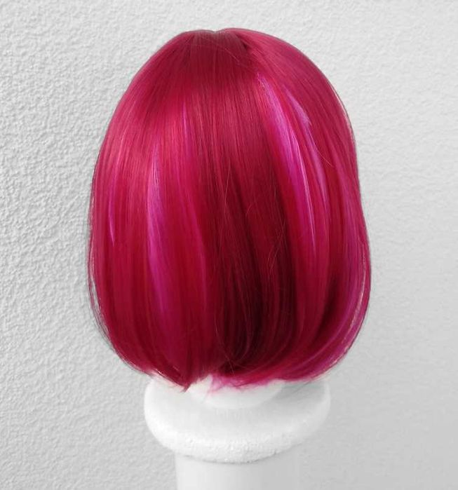 Czerwona różowa krótka peruka cosplay wig Kana Arima Oshi no Ko