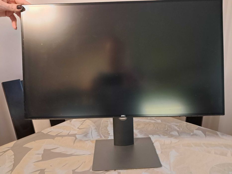 Monitor DELL U2619D