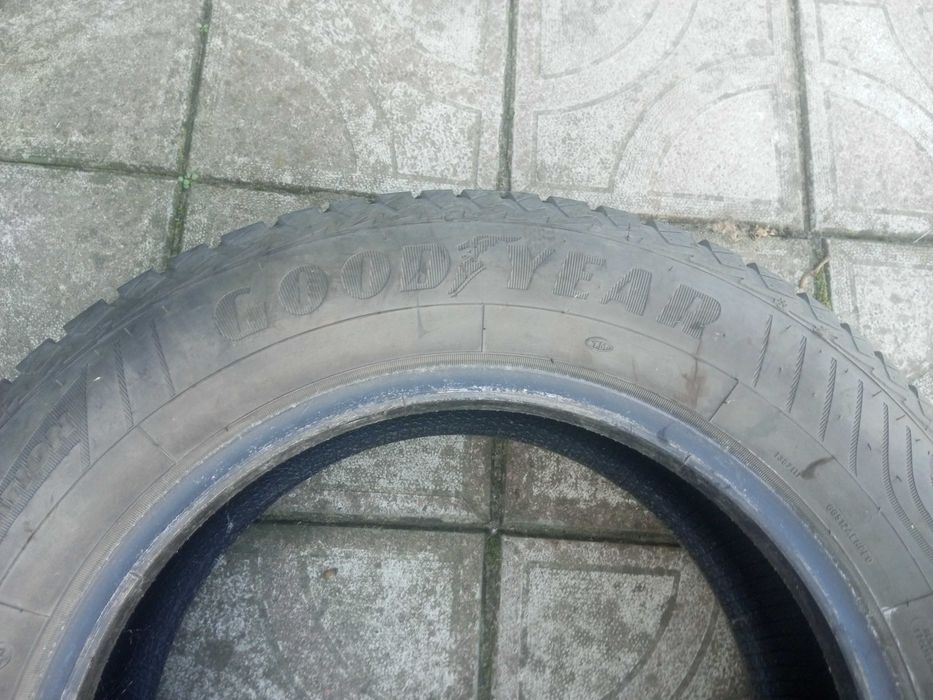 Продам шини р 15 195/65