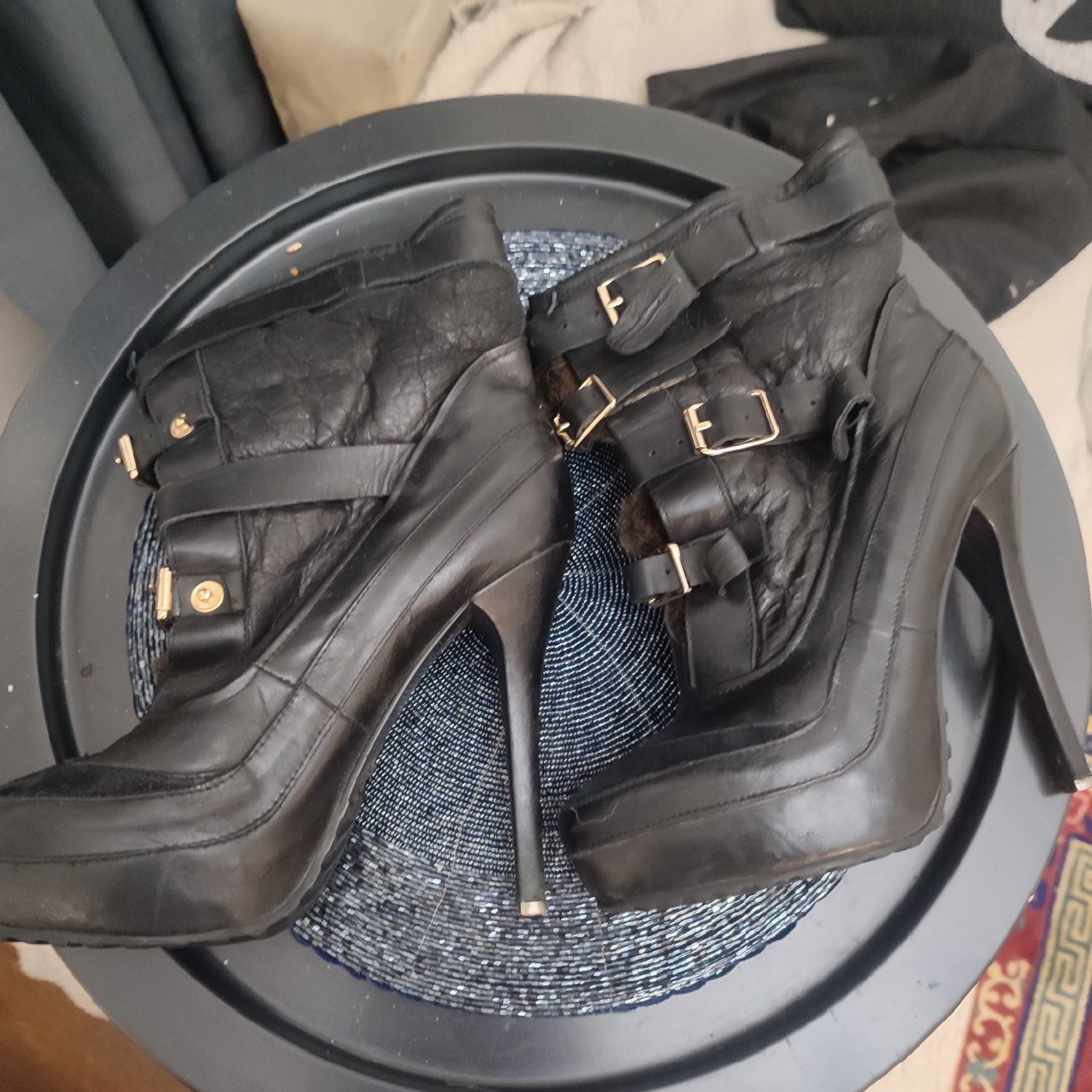 Продам ботинки BURBERRY 39 размер