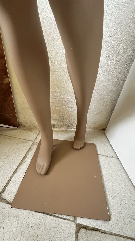 Manequin com braços flexiveis
