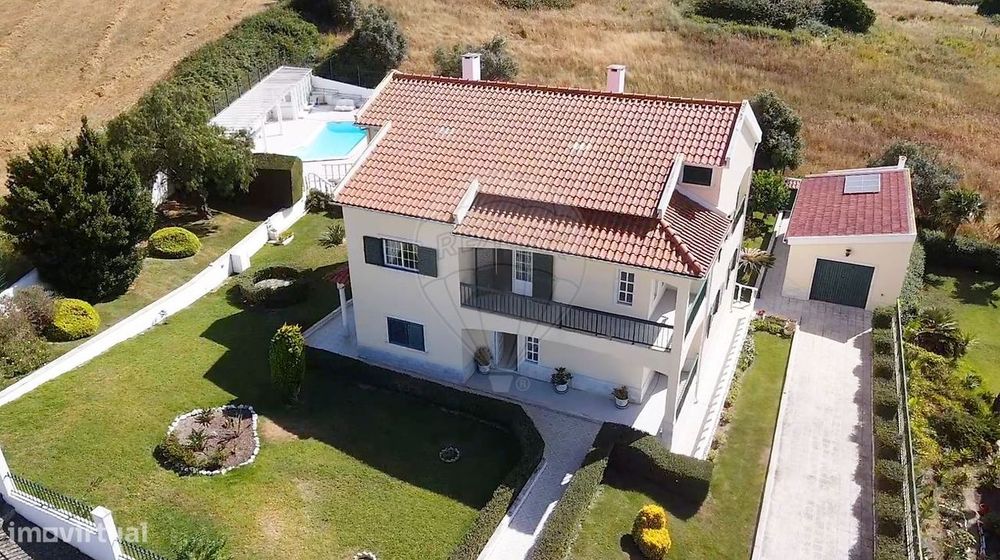 Moradia T5 para venda