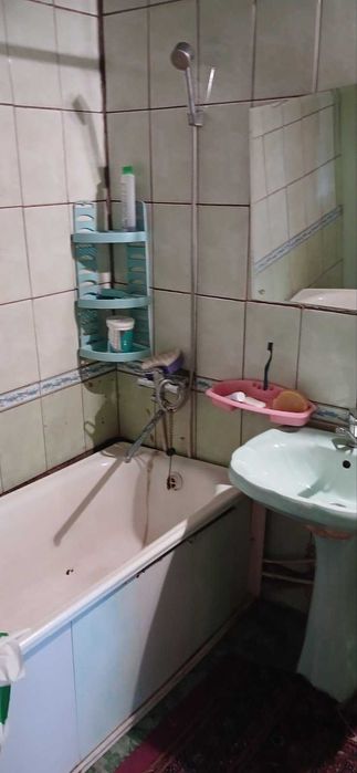 Продається будинок в м. Чигирин в р-ні церкви. 35000 у.о.