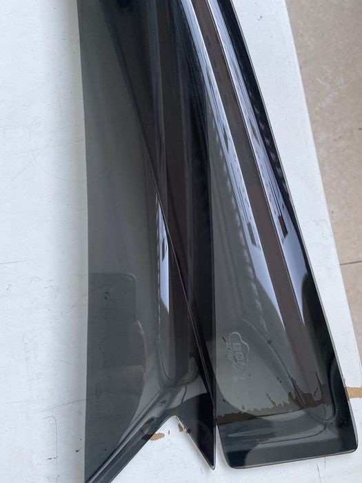 Auto-paraventos/chuventos