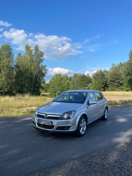 Opel Astra Opel Astra H 1.8 125km 2004r