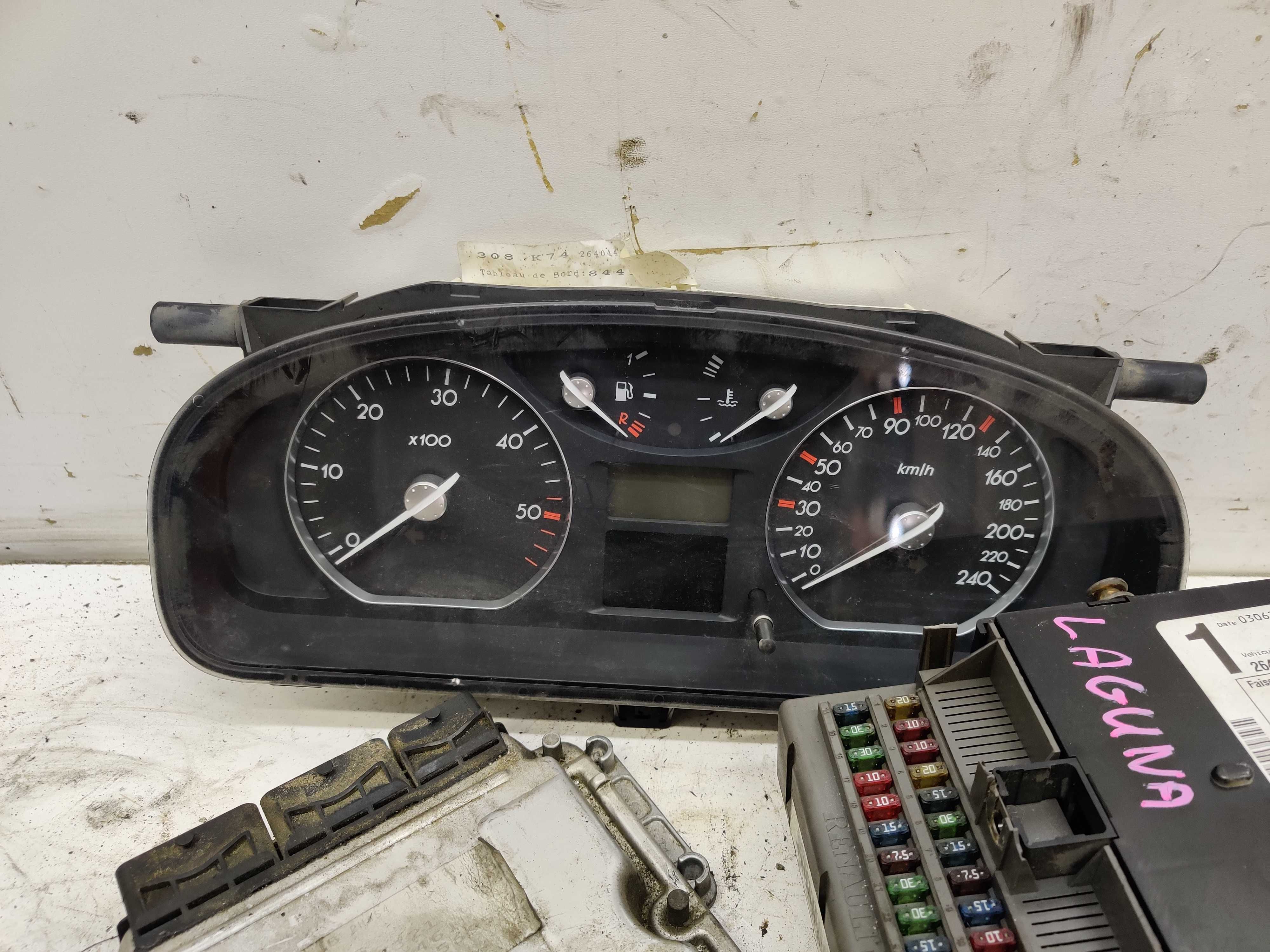 Renault Laguna II 1.9 DCI Zestaw Startowy Licznik Sterownik BSM Karta