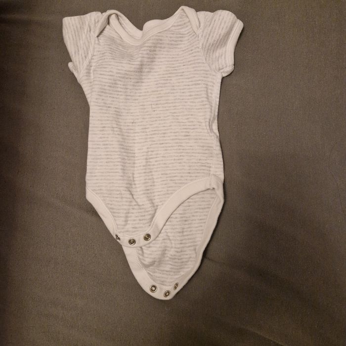 Body na krótki rękaw